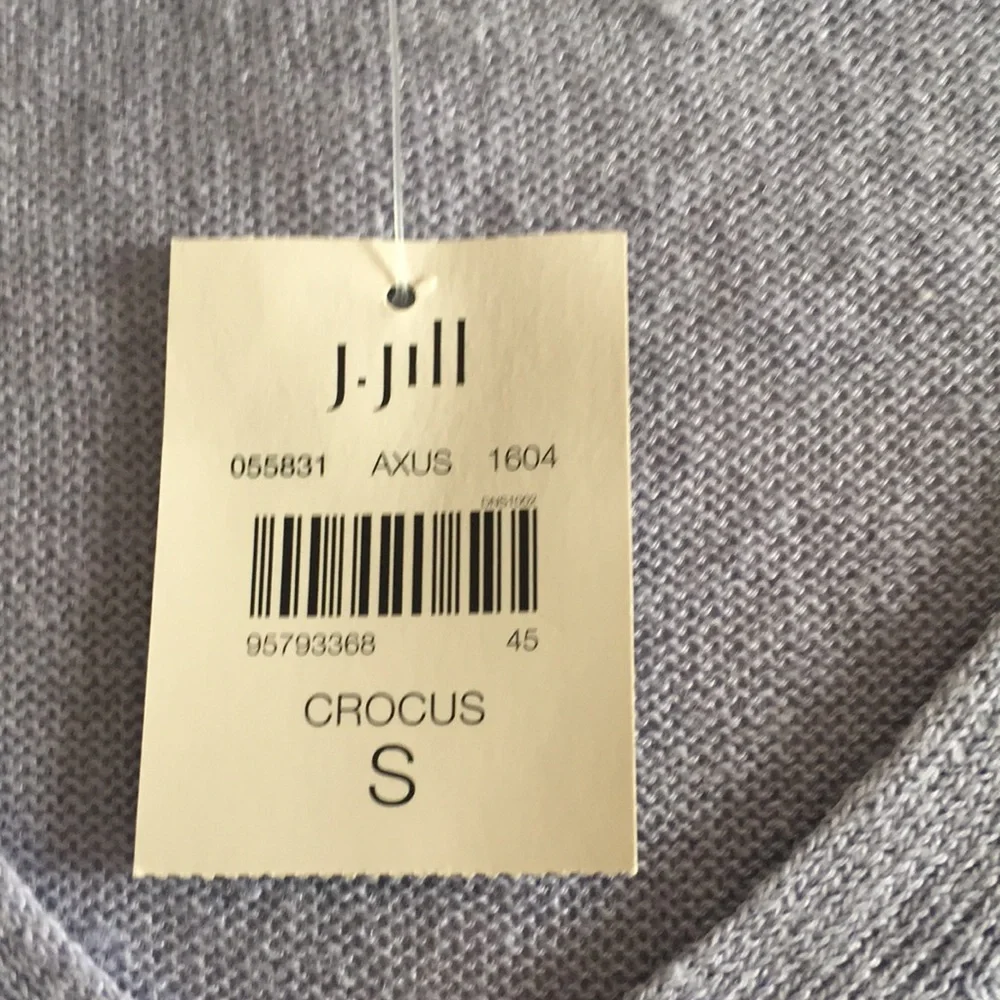 Sweater - Picture 5 of 5